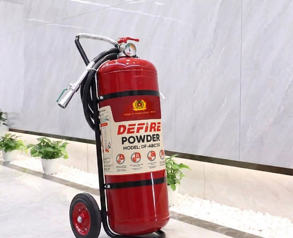 Bình chữa cháy bột ABC 35kg xe đẩy Defire 1 Bình chữa cháy bột ABC 35kg xe đẩy Defire DF-ABC35, công suất 6A-144B-C