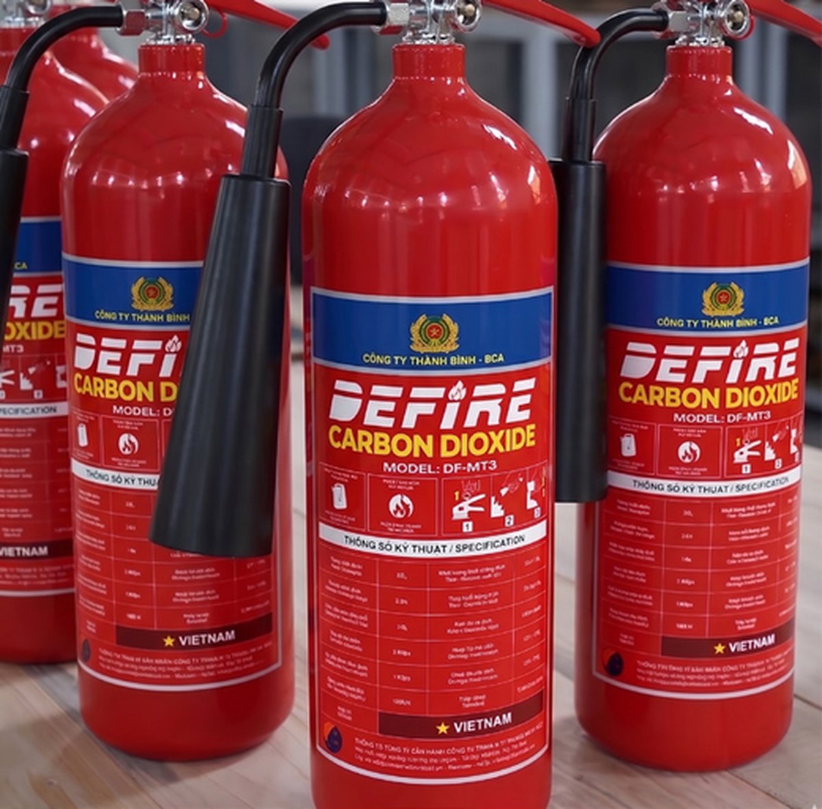 Bình chữa cháy CO2 3kg Defire 2 Các cỡ bình chữa cháy khí CO2 Defire của Thanh Bình BCA
